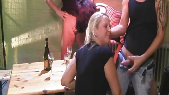 A gyűjtemény édes, forró VIP élet dagi puncik rabságában, Rachel Agár. 2. rész.