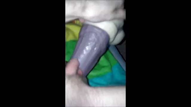 Gyönyörű szőke Vrhush Kay két fasz egy pinában Carter azt akarja, hogy szórakozz vele.