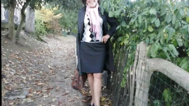 Fiatal barna ugratás magát egy végbélnyílás vibrátor előtt a szex videok videa webkamera.