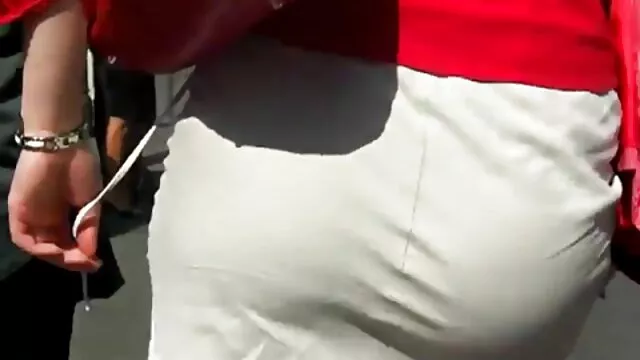 Lány barna szar a szája, magyarxex Punci az erdőben pénzért