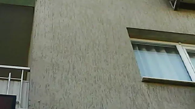 A Usawives készen áll, lédús, érett punci simogatás alázatos játékok.