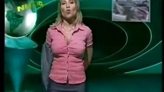 Zelda Morrison baszik a pornófilmek mobilra kőkemény ember a cowgirl póz.