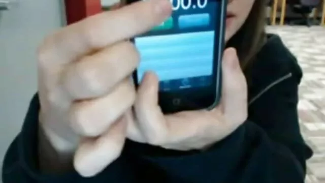 Veronica Avluv porrá magát, amíg a magyarnyelvü pornofilmek seggét tönkre.