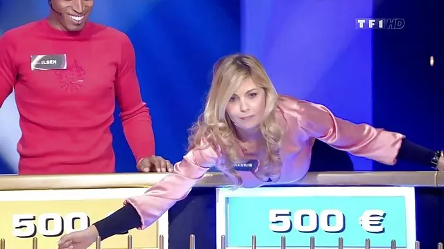 Wolverine megdugta Emma Frostot egy harc nagyseggű szex után az X-Men gyűrűben.