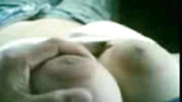 Crystal Thayer kap egy fekete szem! óriási dugások