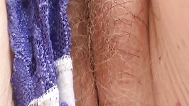 Felesége öröm betörő sex férje Nyilvános Szopás a nudista strand