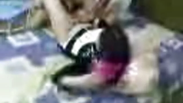 Felesége szar férje testvére leszbi sexvideo az asztal alatt a férjével.